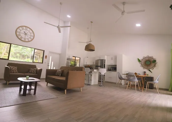 Casa Mari Black Stallion Tamarindo